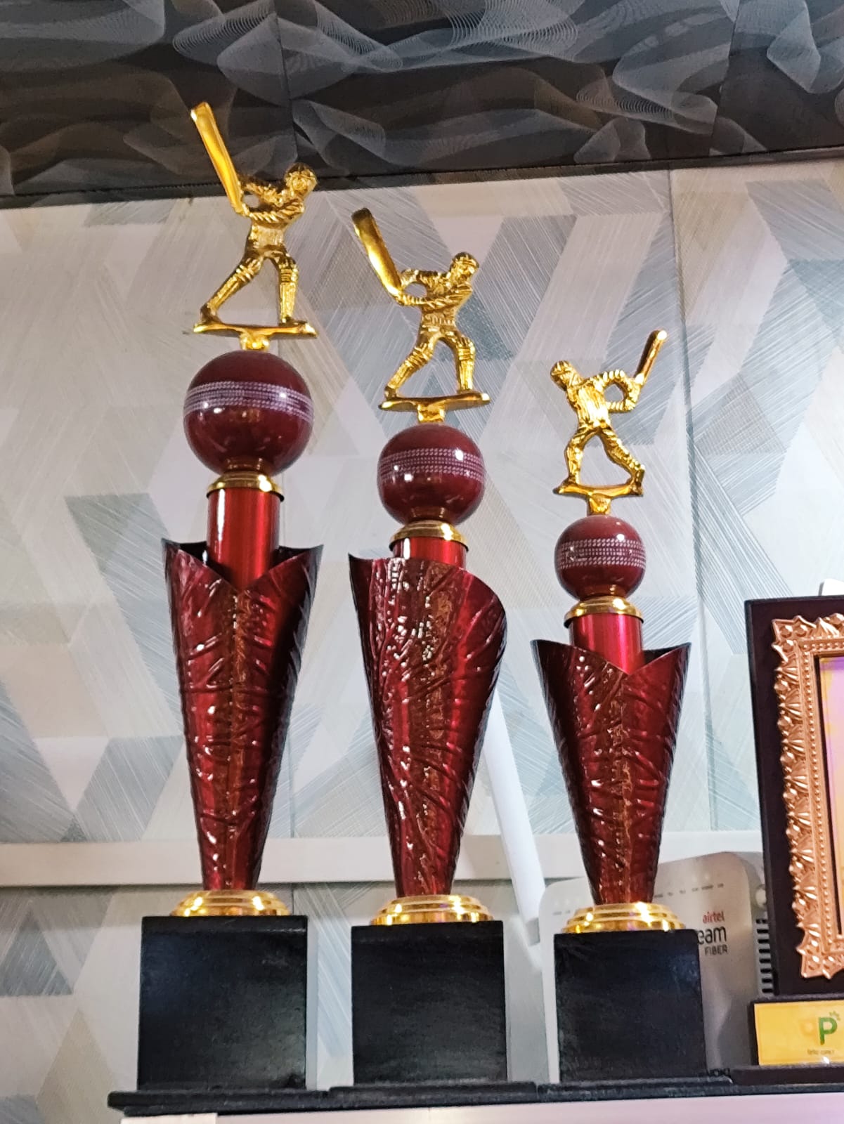 Traditional Trophy T-08